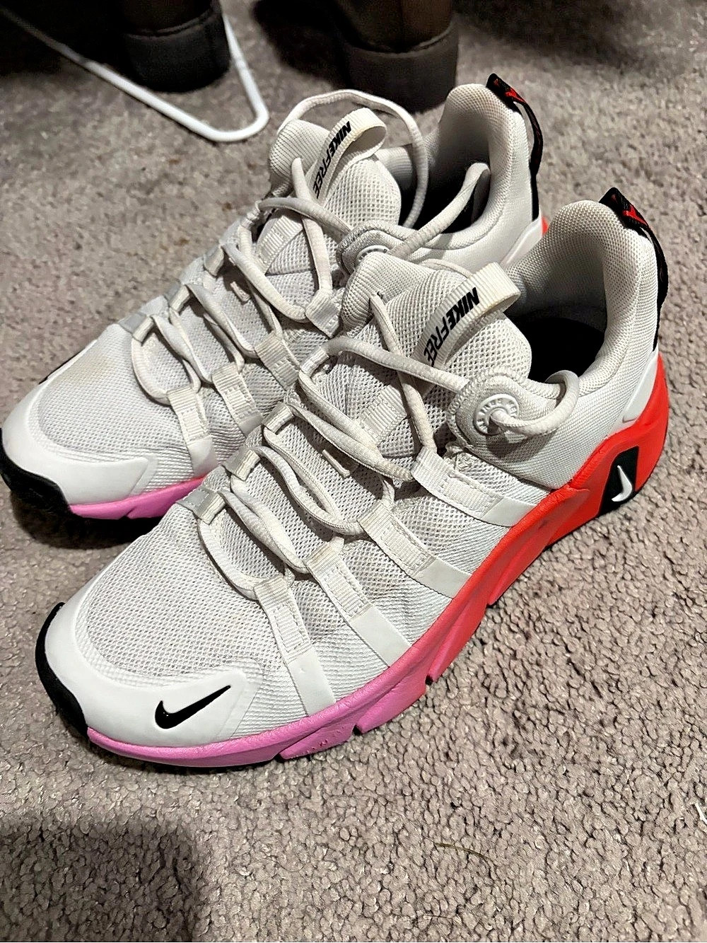 Nike Free Metcon 7 Athletic Shoes White & Pink